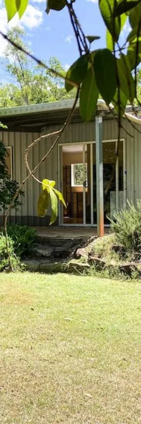 Casa Verde Off-grid hideaway Agnes Water 1770，位于阿格奈什沃特的酒店