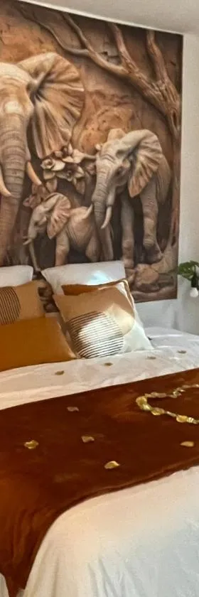 La Suite Safari Luxe SPA，位于Bouillargues的酒店