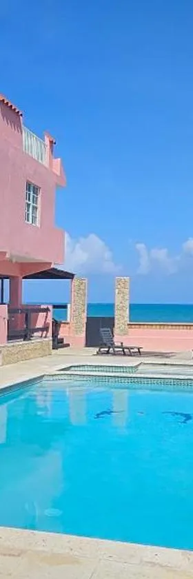 Selva Boutique Hotel - Luquillo Oceanfront Retreat - Adults Only，位于卢基约的酒店