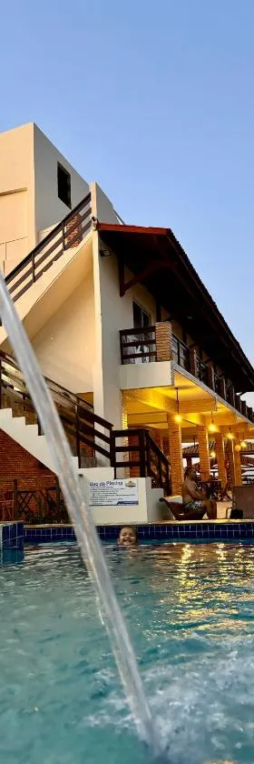Pousada e Restaurante Altas Horas Beach，位于伊塔皮波卡的酒店