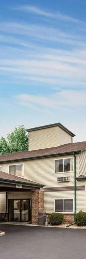 Rock Island Inn & Suites Streator , IL，位于Delbert Egan Housing Project的酒店