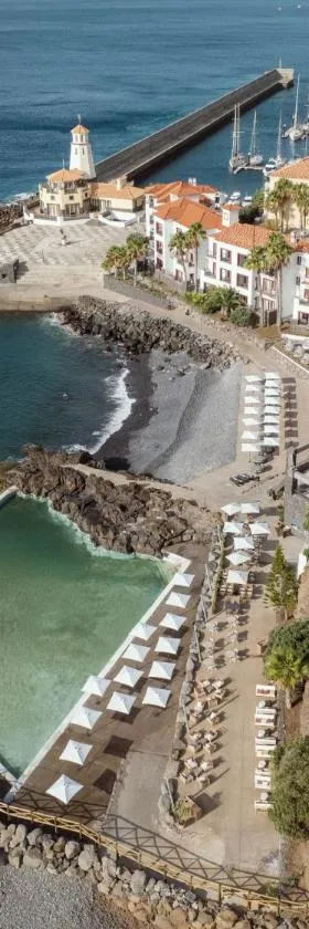 Dreams Madeira Resort Spa & Marina，位于卡尼萨尔的酒店
