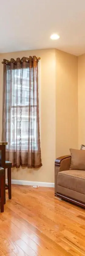Nice apartment 10 min NY，位于联城的酒店