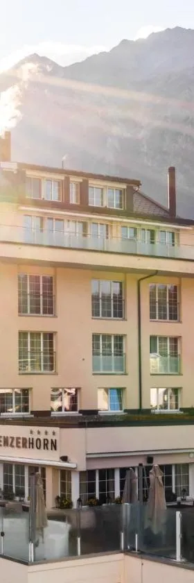Hotel Lenzerhorn - Alpine Stay, Spa & Savour，位于伦策海德的酒店