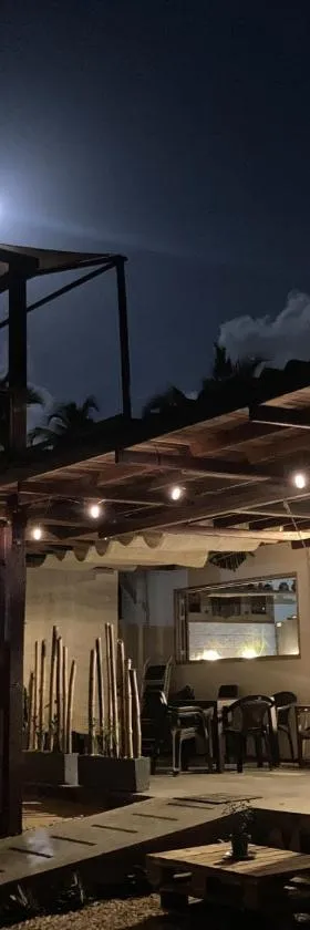 Habitación privada en la playa HappyBeach_co，位于圣安特罗的酒店