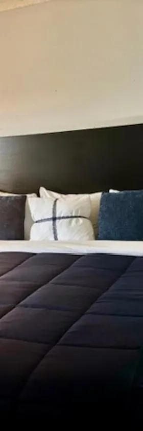 FairBridge Inn & Suites Sunnyside，位于Sunnyside的酒店