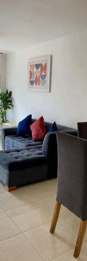 Apartamento con Piscina en Dosquebradas，位于多斯克布拉达斯的酒店