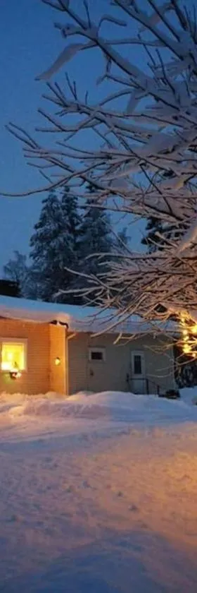 Simojärvi Lake House - Omakotitalo Simojärvellä，位于拉努阿的酒店