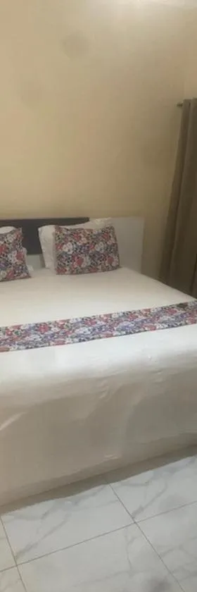 Hotel Residence Ami Bamba，位于萨利尼亚拉尔的酒店