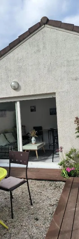 Gîte de la Mardelle，位于Viarmes的酒店