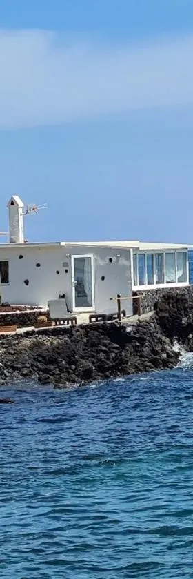 Nido de mar - in the sea，位于马佐的酒店