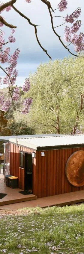 Stellar Glamping Auckland，位于奥克兰的酒店