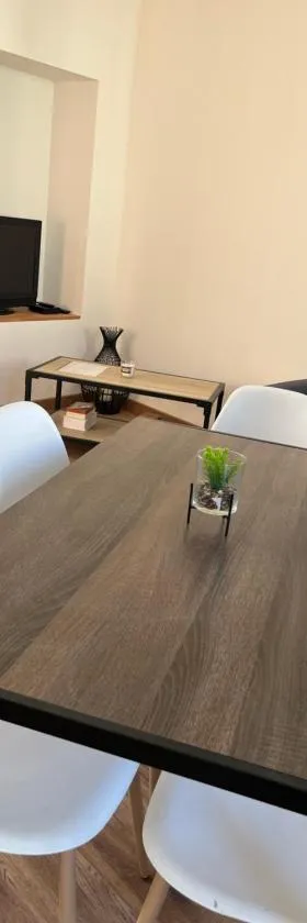 Logements 6 pers à 15 minutes d Angers，位于Corné的酒店