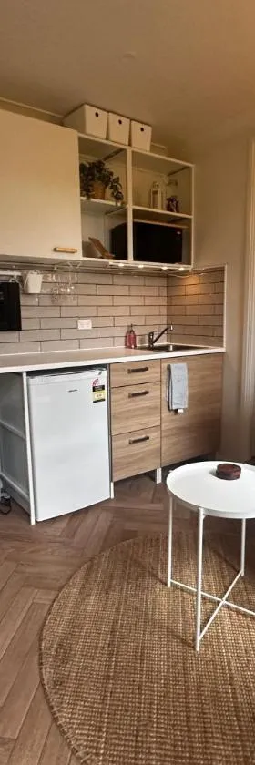 Cosy and Pet Friendly Blackheath Studio 2，位于黑荒地的酒店
