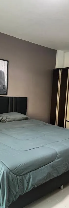 Escobar guest house jomtien，位于Ban Nong Tabaek的酒店