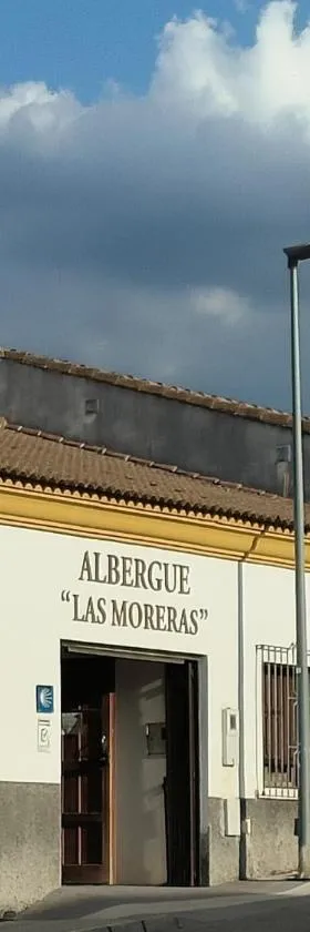 Albergue Las Moreras，位于莫内斯特里奥的酒店