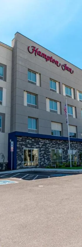 Hampton Inn Redmond Bend Airport，位于雷德蒙德的酒店