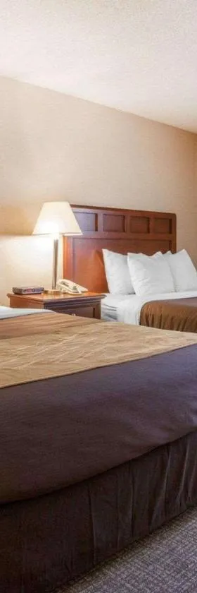 Quality Inn Kirkland，位于柯克兰的酒店