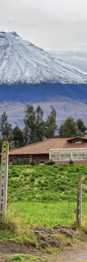 Cuscungo Cotopaxi Hostel & Lodge，位于Chasqui的酒店