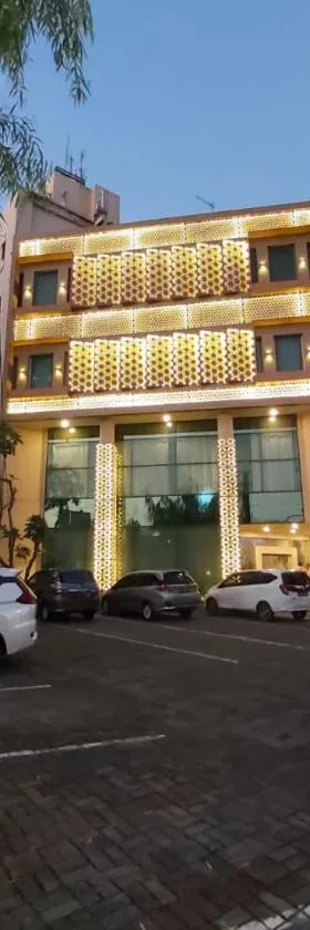 英达宫索罗酒店，位于梭罗的酒店
