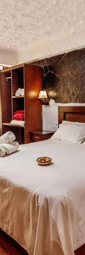 KW HOTEL，位于乌尤尼的酒店