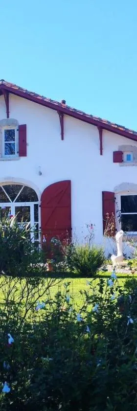 La Coquille，位于Pouillon的酒店