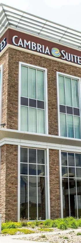 Cambria Hotel Rapid City near Mount Rushmore，位于拉皮德城的酒店