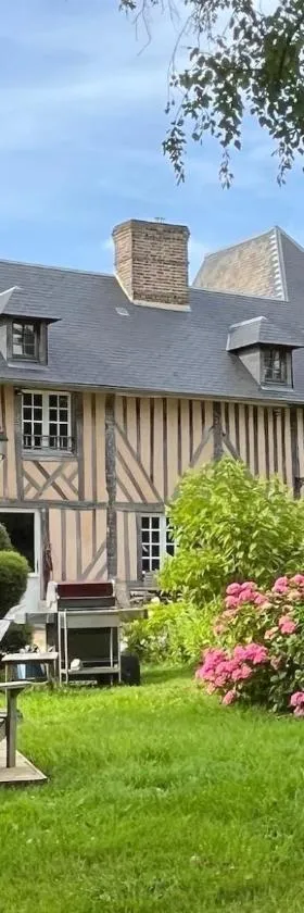Gîtes et Spa en Normandie，位于Sainte-Marguerite-de-Viette的酒店