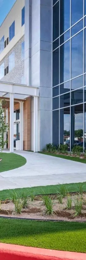 Cambria Hotel Waco University Riverfront，位于韦科的酒店