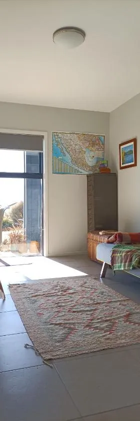 Diamond Harbour Guest Suite，位于Diamond Harbour的酒店