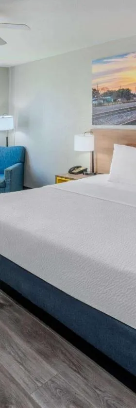Days Inn by Wyndham Lamar，位于Lamar的酒店