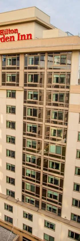 Hilton Garden Inn Bethesda Downtown，位于贝塞斯达的酒店