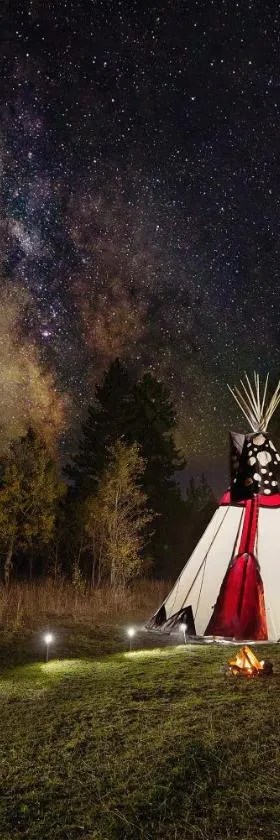 Starlight Retreat Yellowstone，位于艾兰帕克的酒店