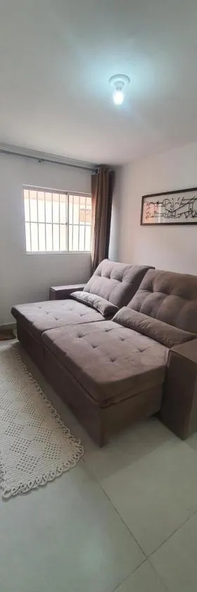 belíssimo apartamento em frente ao buriti shopping，位于阿帕雷西达迪戈亚尼亚的酒店