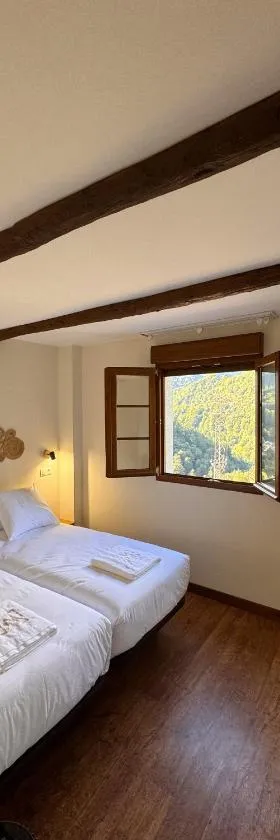 Hotel Rural Valle de Cuaña，位于Santibáñez de Murias的酒店