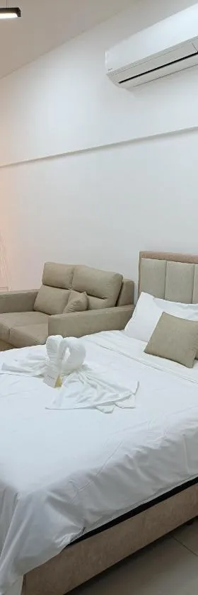 Edusentral Setia Alam Shah Alam，位于实达阿南的酒店