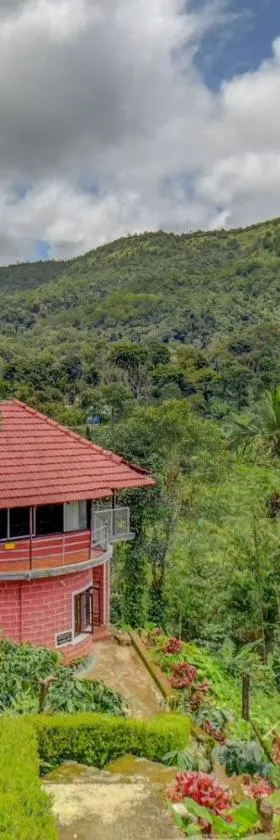 Coorg Heritage Hill View Resort，位于马迪凯里的酒店