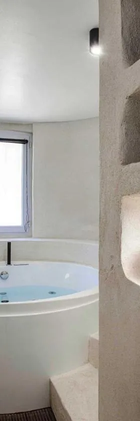 Deauville Spa Suite - 3min beach，位于滨海布隆维尔的酒店