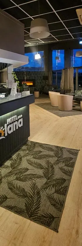 Contact Hôtel Solana, Niort MendesFrance，位于尼奥尔的酒店