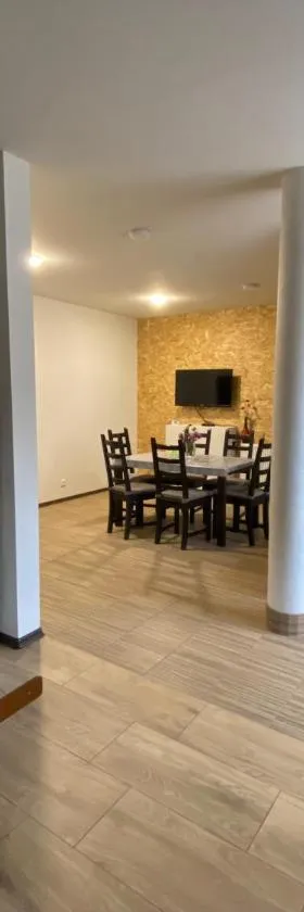 Przystań pod lasem Konarzew 71，位于Piątek的酒店