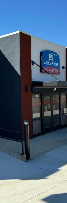 Lakeside Inn and Suites，位于Lone Star的酒店