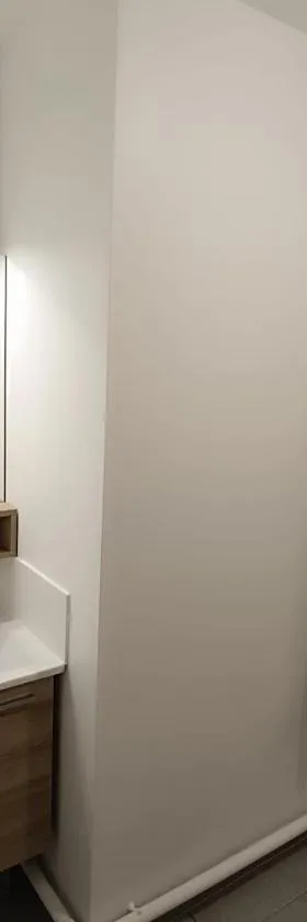 Bel appartement disponible，位于孔夫朗-圣奥诺里讷的酒店