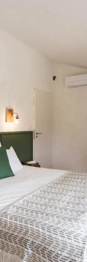 Bed & Breakfast Perbos 1556，位于拉巴斯蒂德克莱朗斯的酒店