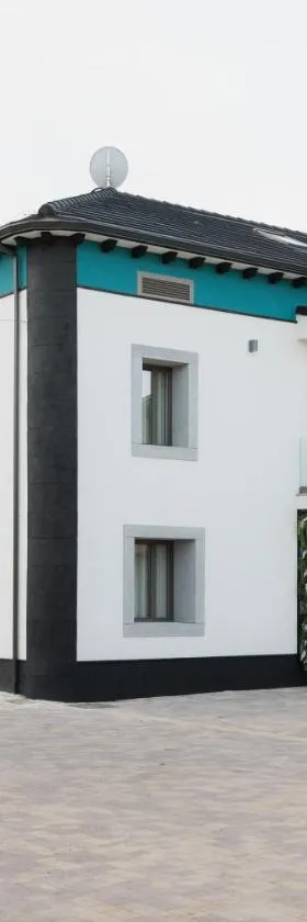 Hostal Dreamland，位于Gómezserracín的酒店