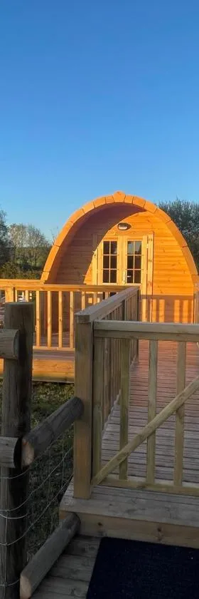 Cabane Pod1，位于Domfront-en-Champagne的酒店