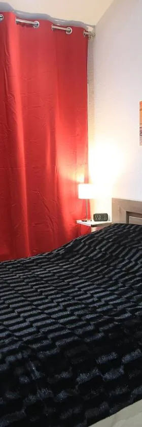 FP La Cigale，位于艾居厄河畔卡马勒的酒店