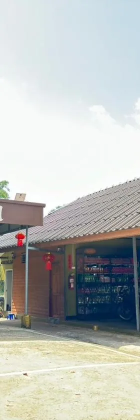 班峦查旅馆，位于梅萨隆的酒店