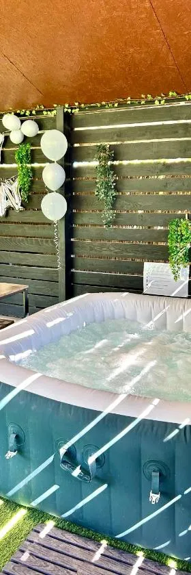 TT Relax - Private Jakuzzi - Hajdúszoboszló，位于豪伊杜索博斯洛的酒店