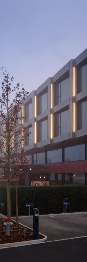 Autohalle Hotel，位于Andelfingen的酒店
