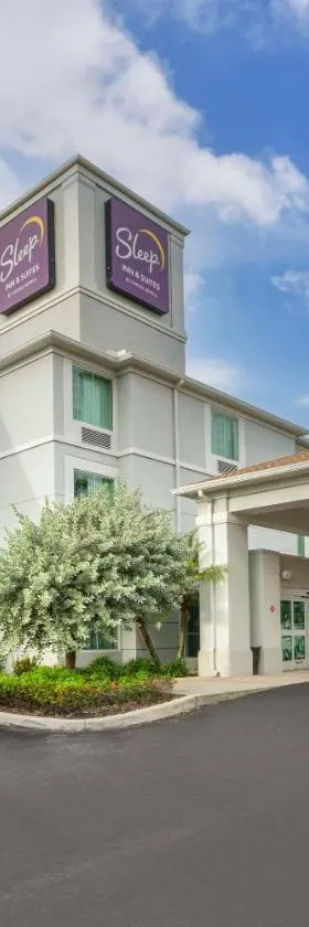 Sleep Inn & Suites Port Charlotte-Punta Gorda，位于夏洛特港的酒店